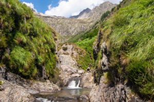 canyon montagne outdoor cascade 