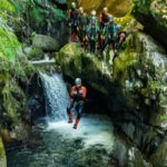 saut canyon eau cascade plein air